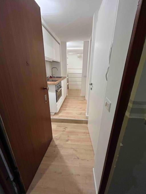 Studio Apartment Near Bocconi Milán Exterior foto